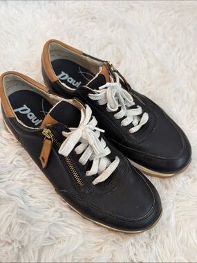 Paul Green 4085-075 Black Sneakers with Tan Accents and White Laces